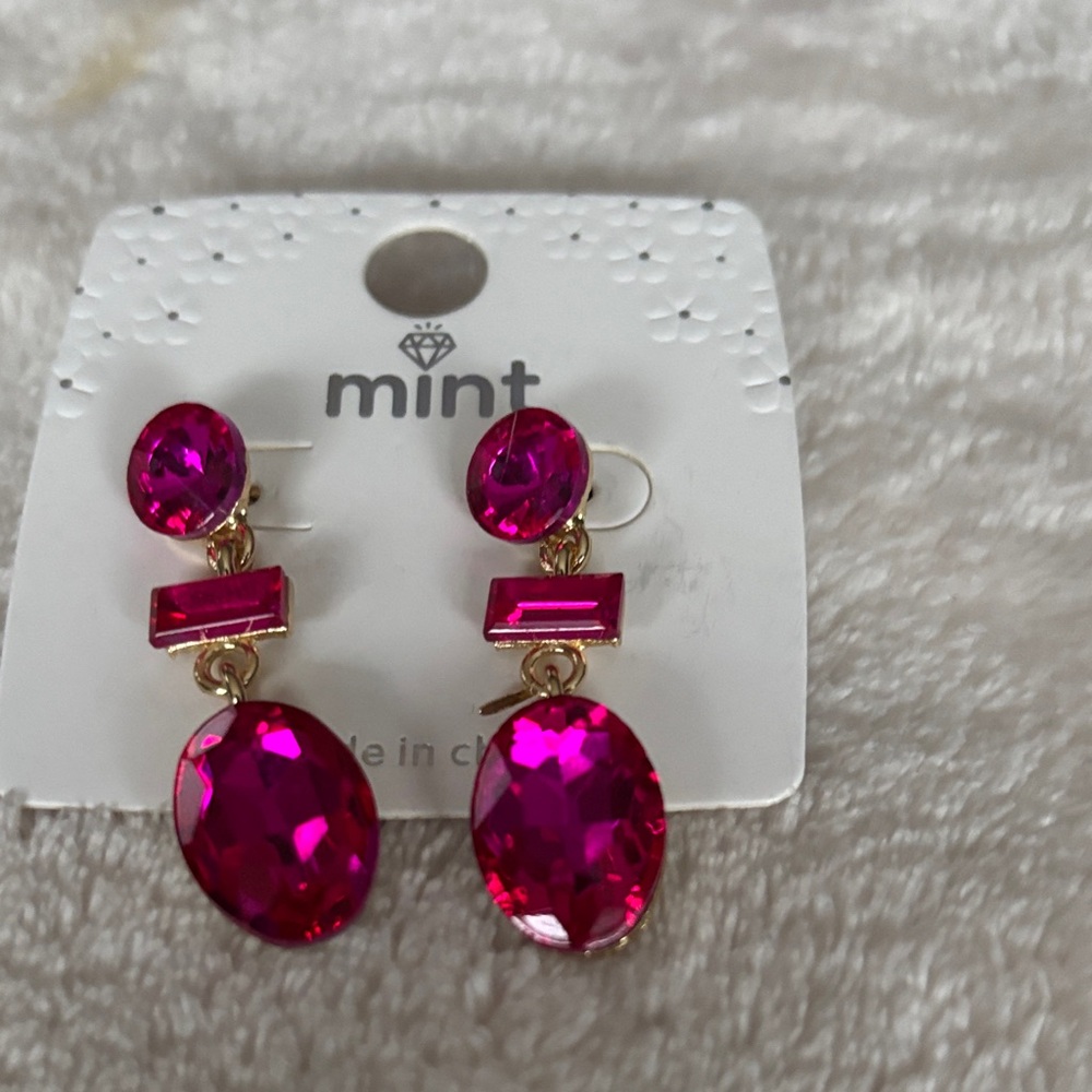 Mint Fuchsia Crystal Three-Tier Drop Earrings